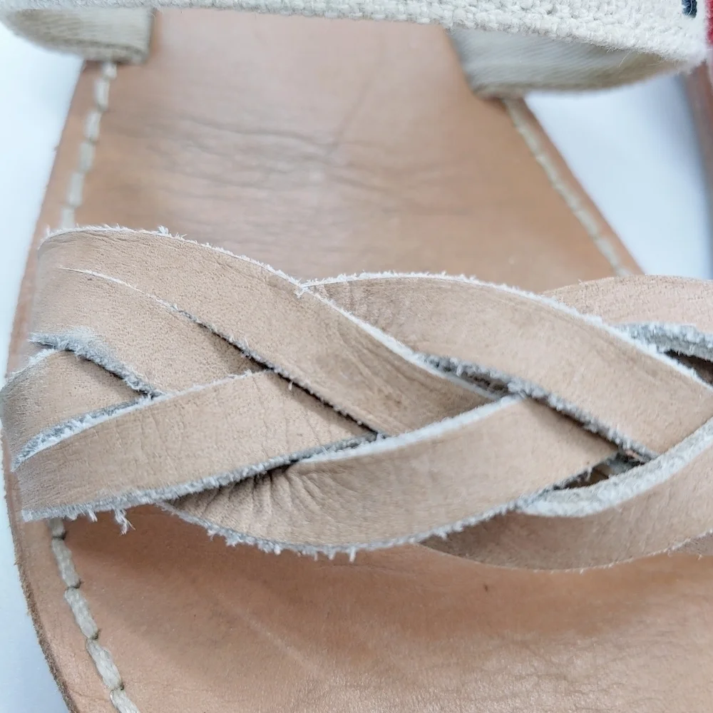 Soludos Embroidered Tassel Slide On Flat Sandals Sz 9 Beachy Boho Casual Picnic